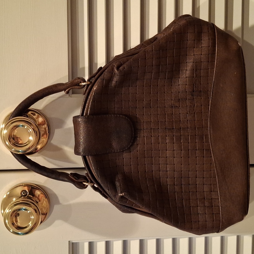 Elegant Vintage Brown Leather Handbag